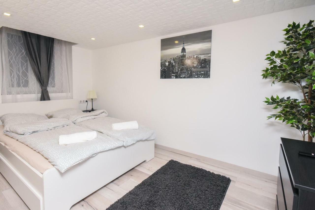 Modern Design Apartment In The City Center Budapest Exterior foto